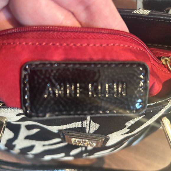 Anne Klein Cut Out Zebra Print Satchel Bag Purse Patent Black Tan Red Interior - Picture 4 of 6